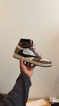Travis Scott AJ1