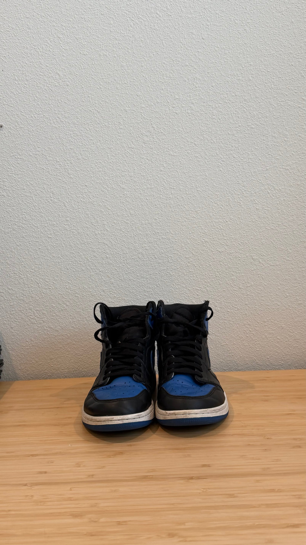 Royal AJ1