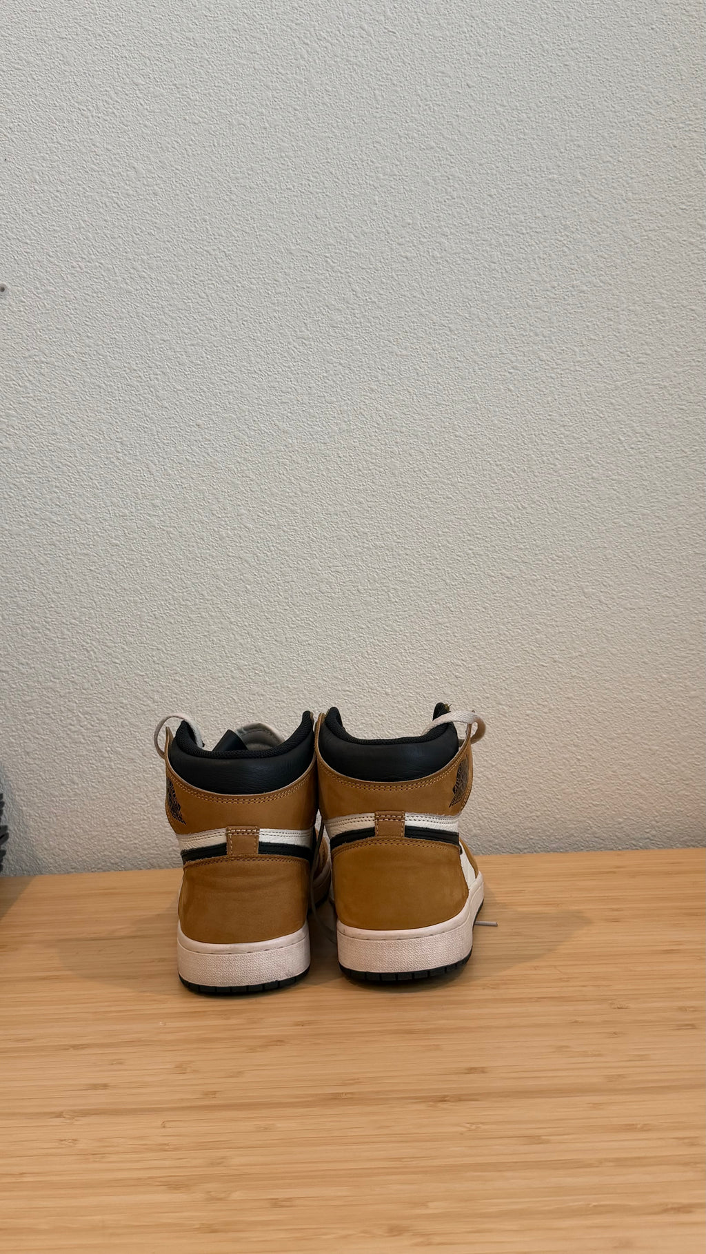 ROY AJ1