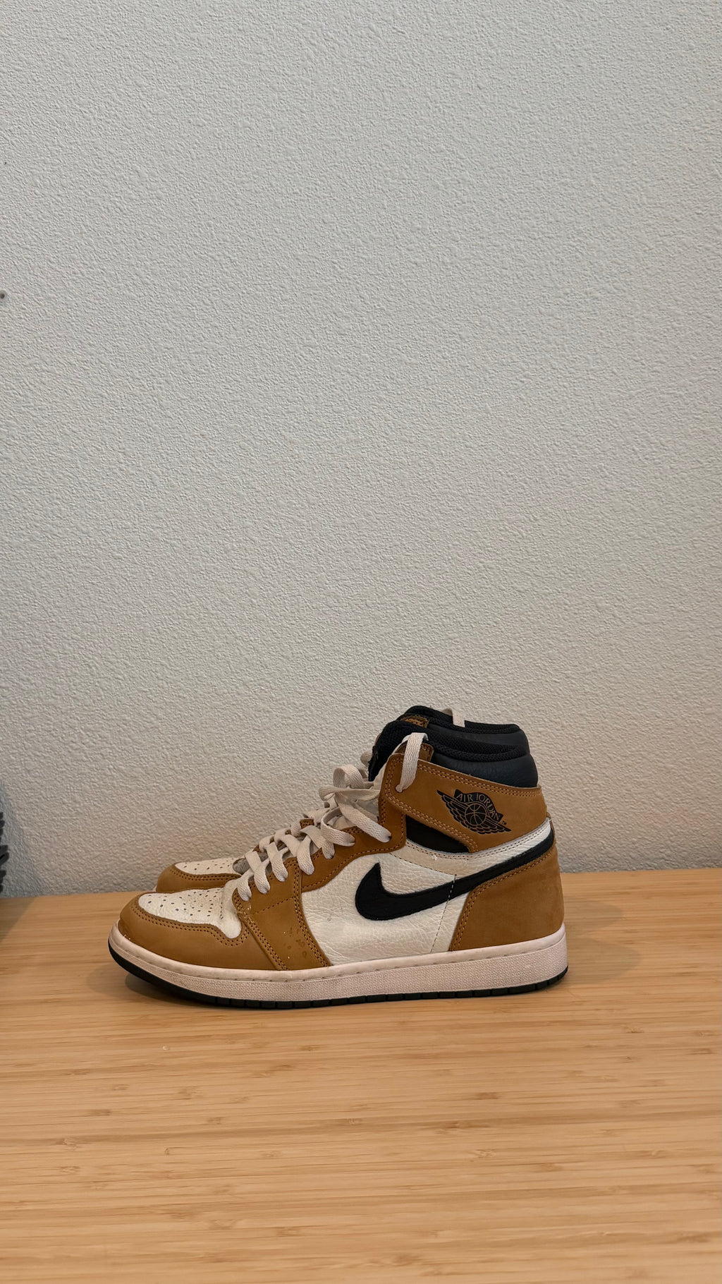 ROY AJ1